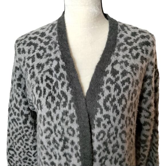 Lucky Brand Womens Sz S Grey Cheetah Print Long Line Open Front Duster Cardigan - Picture 2 of 9
